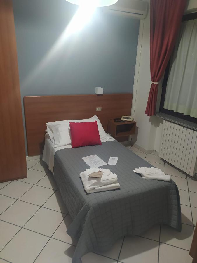 Hotel Baiardo Romagnano Sesia Εξωτερικό φωτογραφία