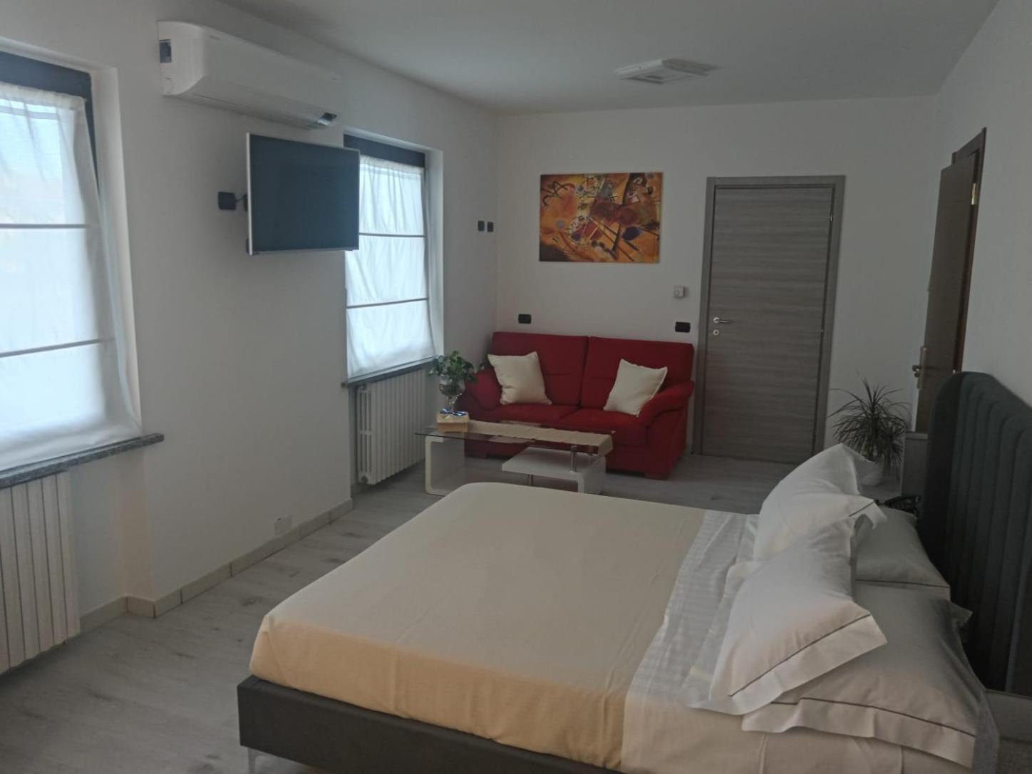 Hotel Baiardo Romagnano Sesia Εξωτερικό φωτογραφία